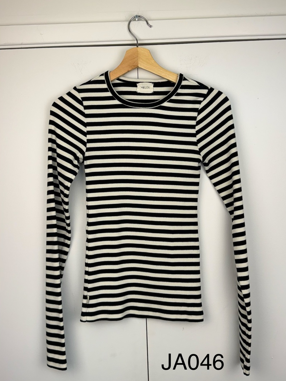 MIKUTA Striped Ribbed Longsleeve Top Black